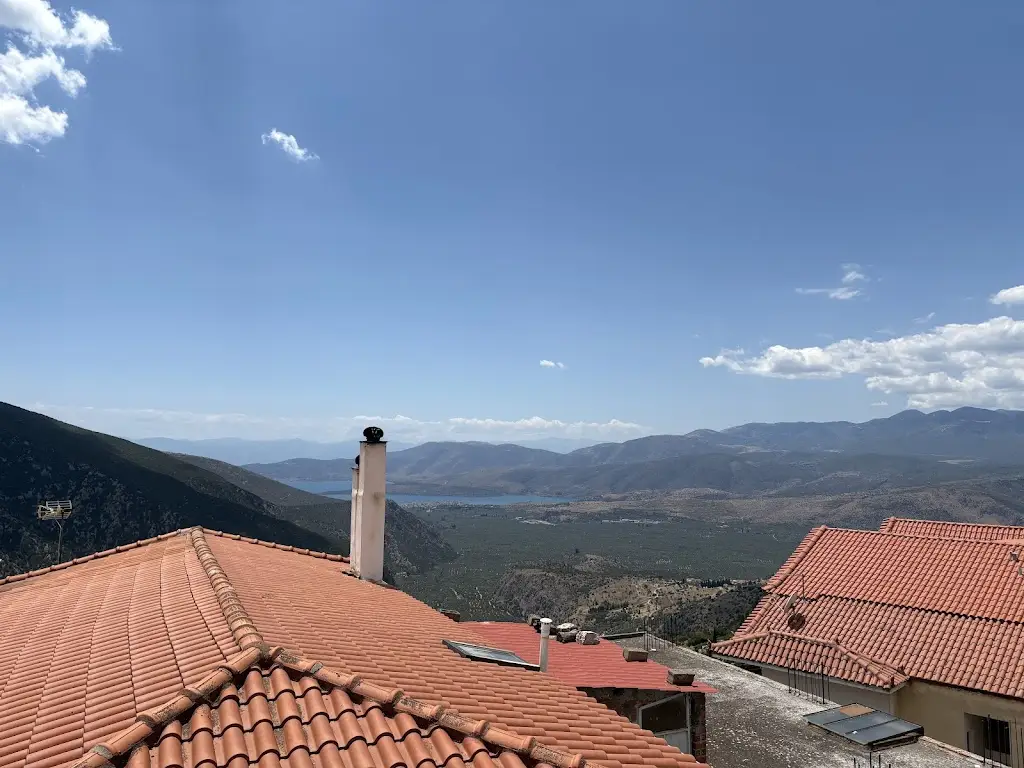 Emily Jo_PHIVOS RESTAURANT - ΕΣΤΙΑΤΟΡΙΟ ΦΟΙΒΟΣ_Koryfí_Bewertung