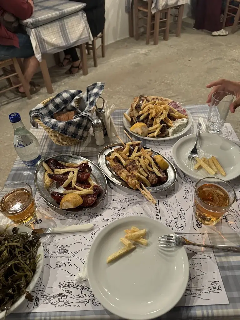 Matina P_To Petrino_Koryfí_Bewertung