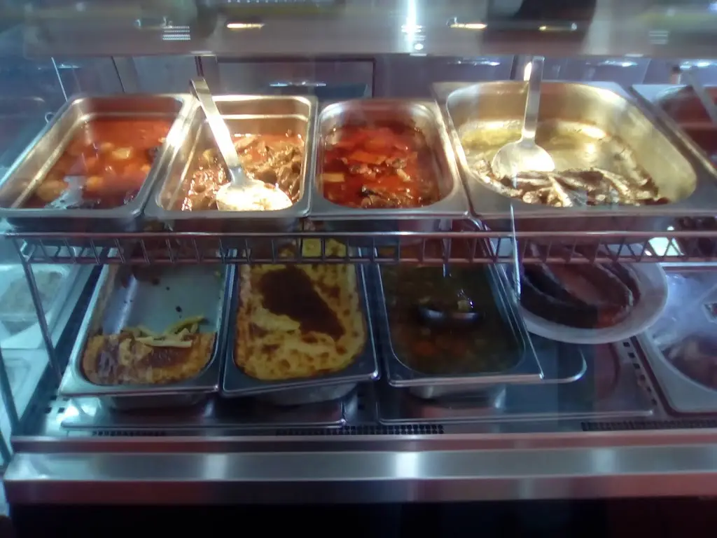 Menü_Φαί & Κότα_Koufália_Bild_3