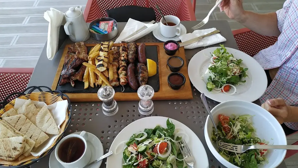 Menü_Τσιπουράδικο Γειά μας_Koufália_Bild_5