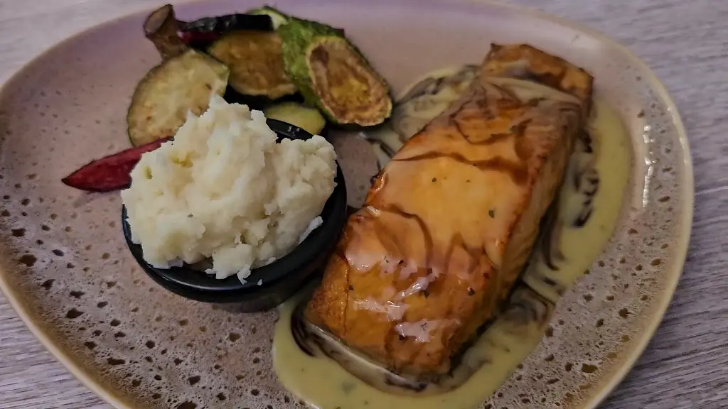 Τσιπουράδικο Γειά μας_Koufália_slider_image_2