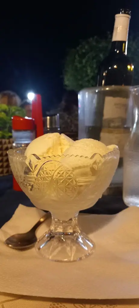 Menü_ΜΕ-ΖΕΣ_Koufália_Bild_3