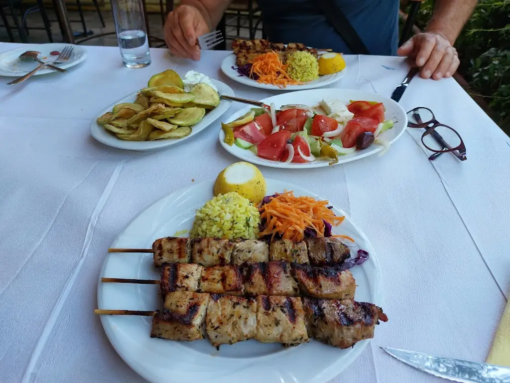 Menü_Xino Nero Tavern_Kilkís_Bild_1