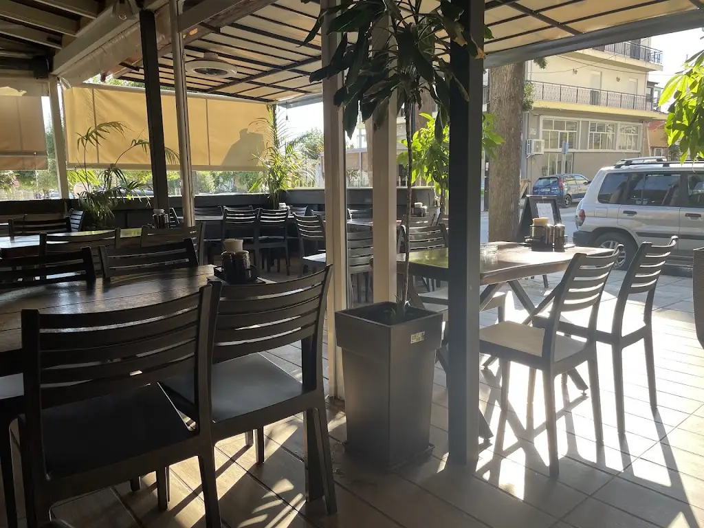 Το Χρυσό Κοτόπουλο_Kilkís_slider_image_3