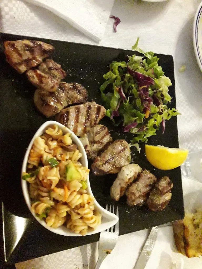 Menü_Μεζέυς_Kilkís_Bild_6