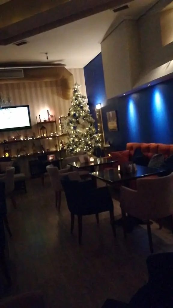 Veggera_Áyioi Apóstoloi_slider_image_2