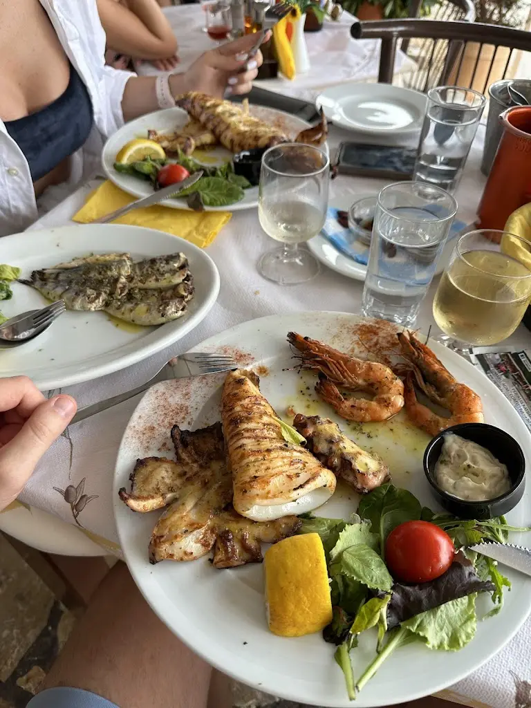 Menü_Nikolas Traditional Taverna Corfu_Kouloúra_Bild_5