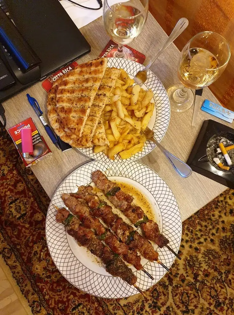 Menü_Ο Τράγος_Kouloúra_Bild_6