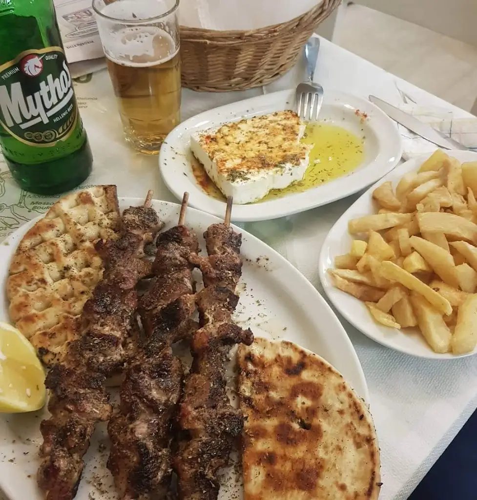 Menü_Ο Τράγος_Kouloúra_Bild_8