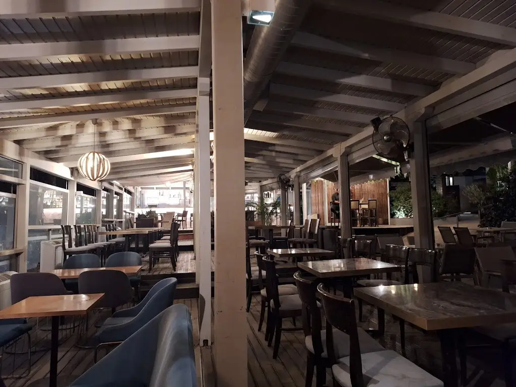 Lofos Cafe · Bar · Restaurant_Lófos_slider_image_3