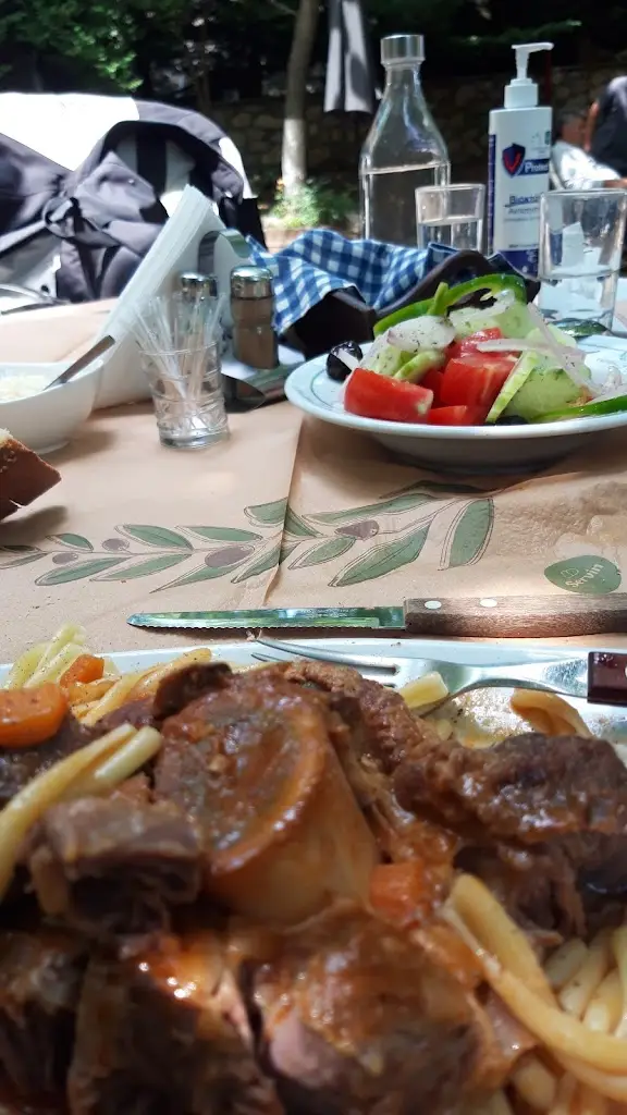 Menu_Tavern The Grey Bear_Lófos_image_4