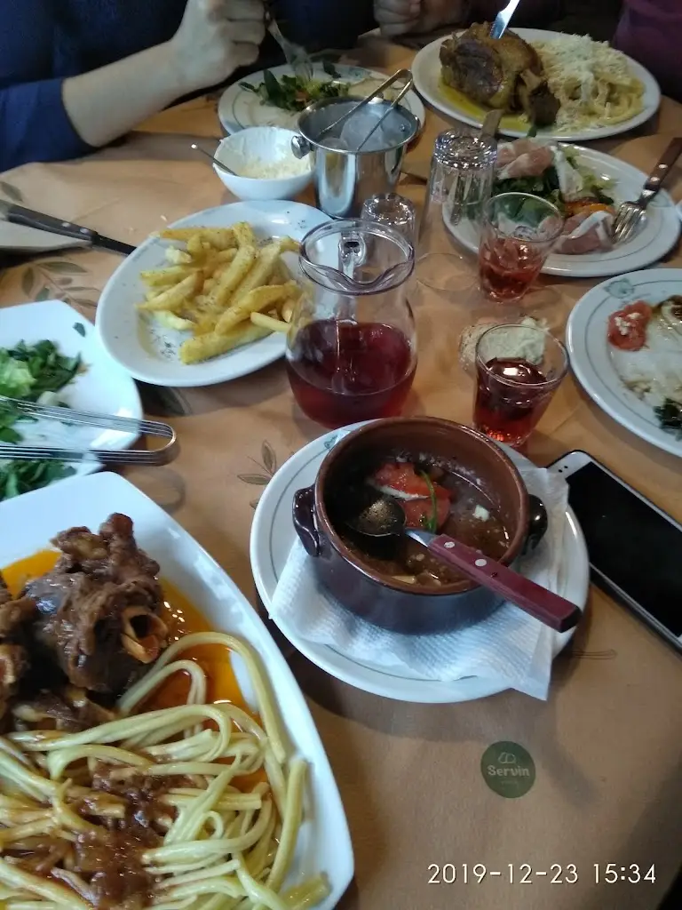 Menu_Tavern The Grey Bear_Lófos_image_5