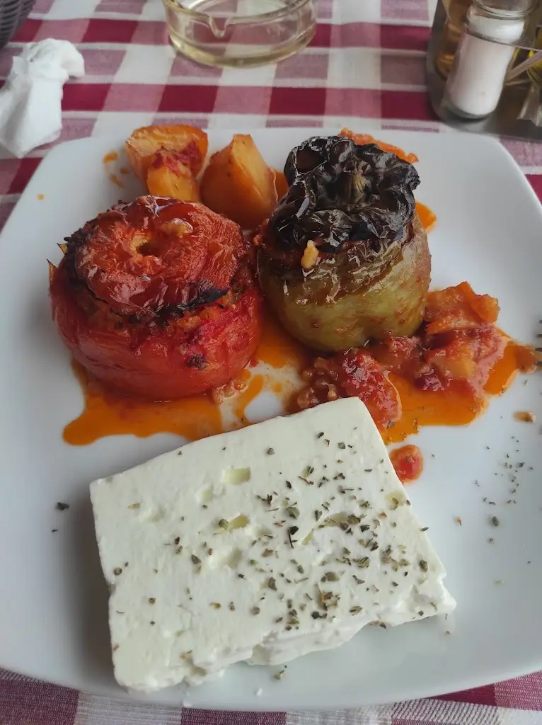 Taverna Lofos_Lófos_slider_image_2