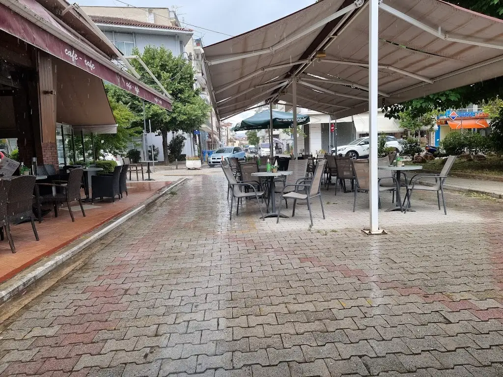 Taverna Mitsos Restaurant in Lagkadás