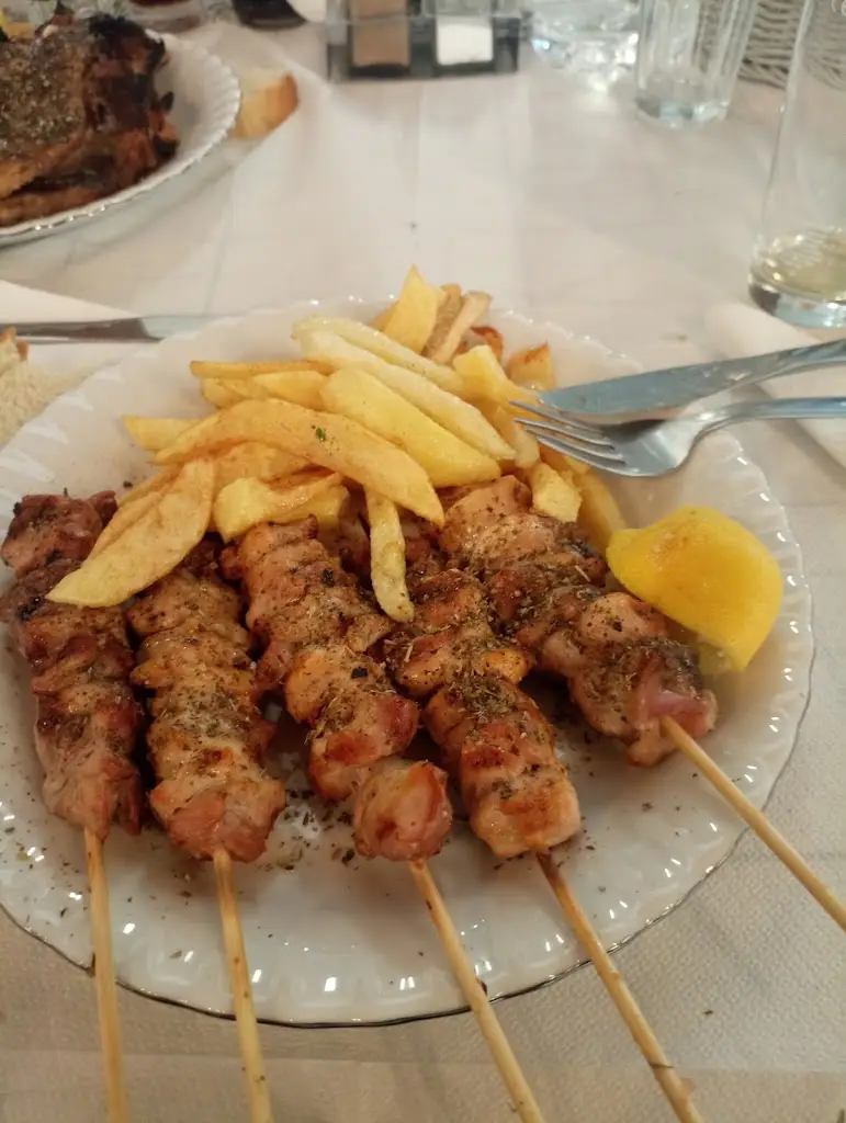 Ταβέρνα 5φί_Lagkadás_slider_image_2