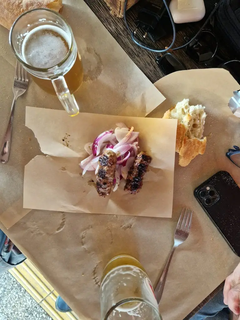 F. A._Savvas GRILL_Lagkadás_Bewertung