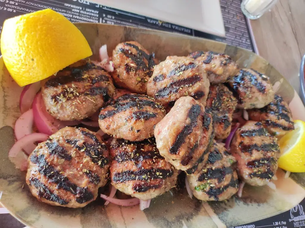 Menü_Μεζέ & Σούβλες_Lagkadás_Bild_5