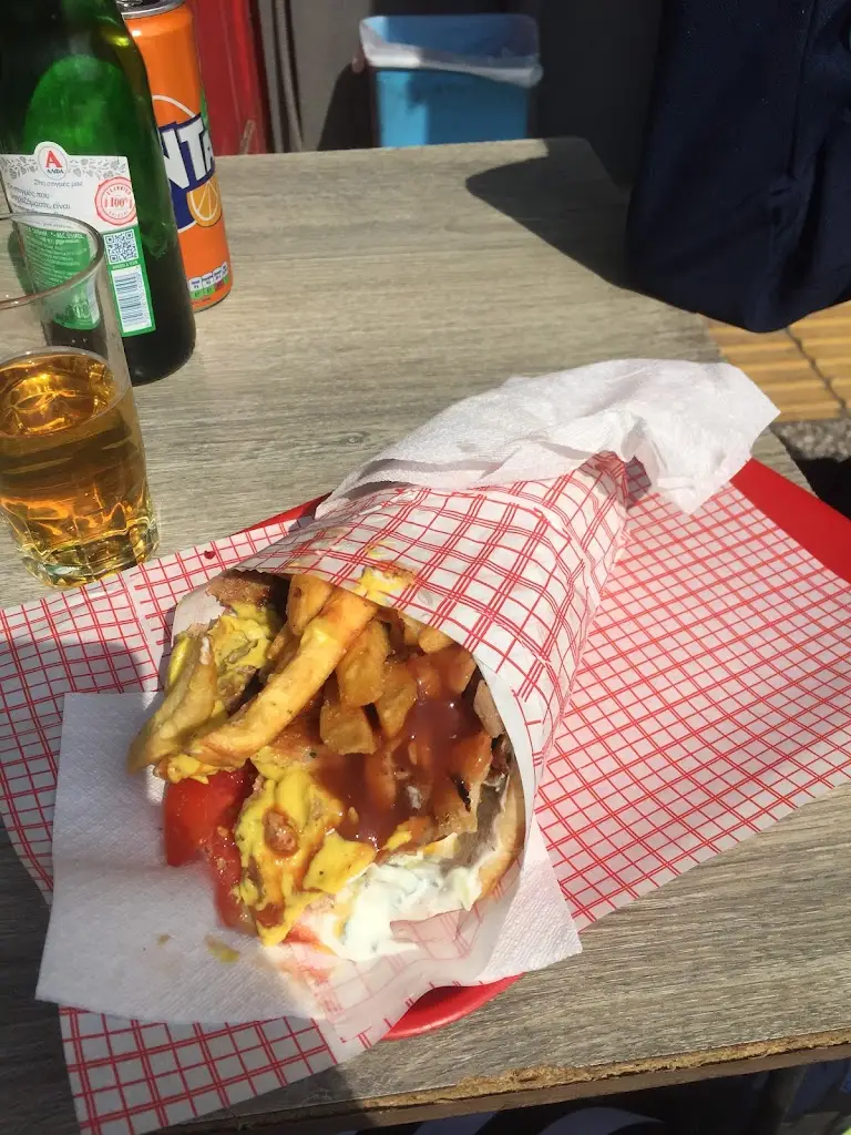 Menü_Sandwich HOUSE_Lagkadás_Bild_4