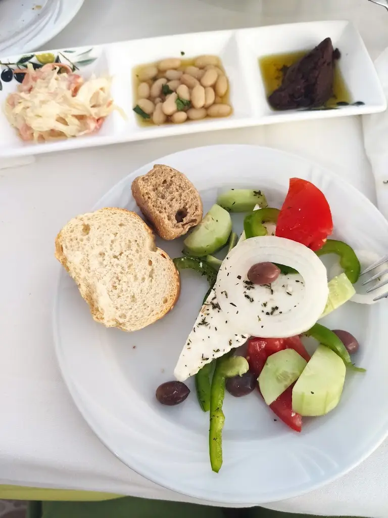 Menü_Petra Bay_Makrýgialos_Bild_5