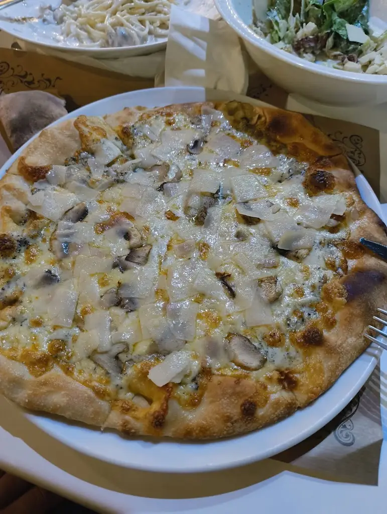 George M_Per Tutti_Áyioi Apóstoloi_review