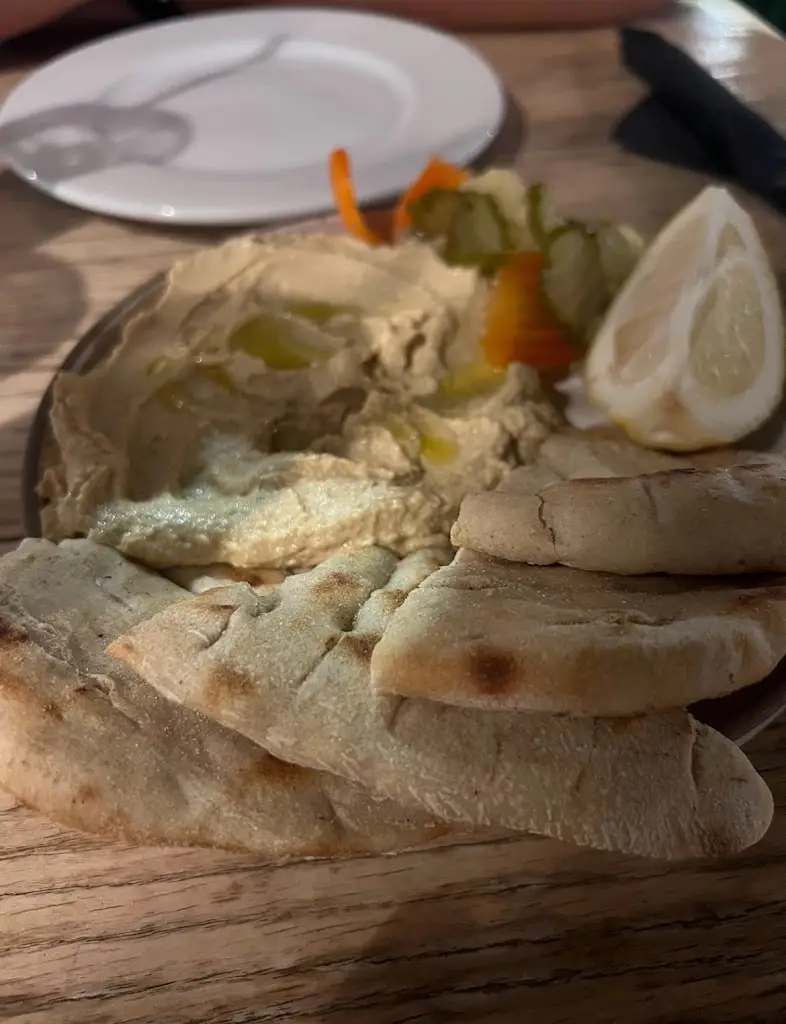 Johan Lundqvist_Gusto_Makrýgialos_review