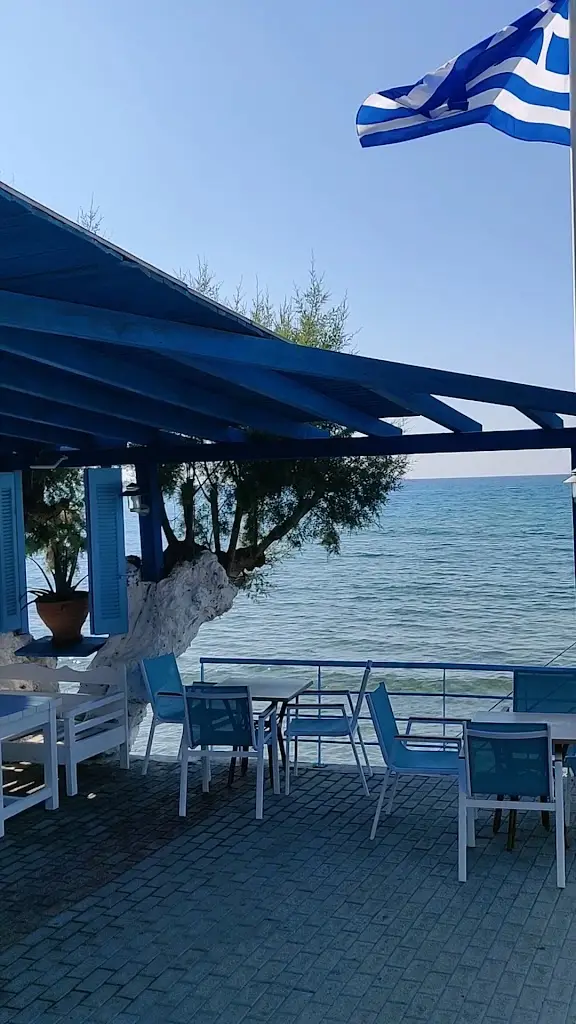 Gusto_Makrýgialos_slider_image_2