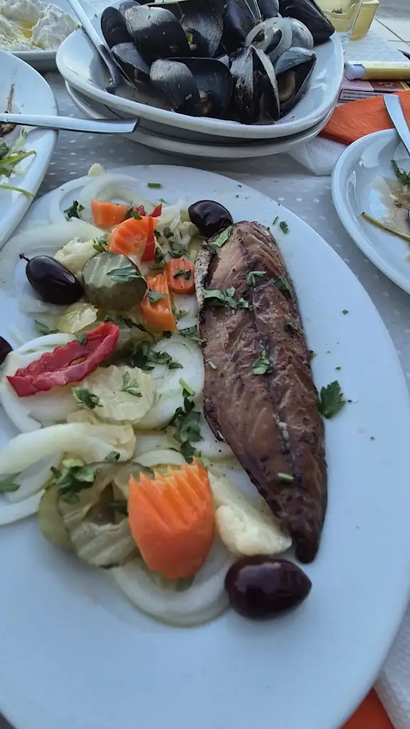 Ο Γιαλός_Makrýgialos_slider_image_2