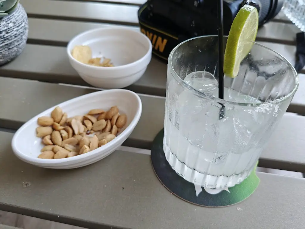 Menü_Revans Beach Bar_Makrýgialos_Bild_1