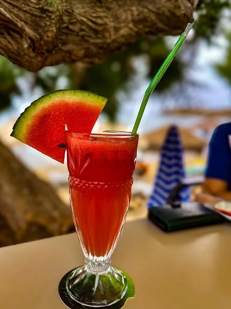 Menü_Revans Beach Bar_Makrýgialos_Bild_6