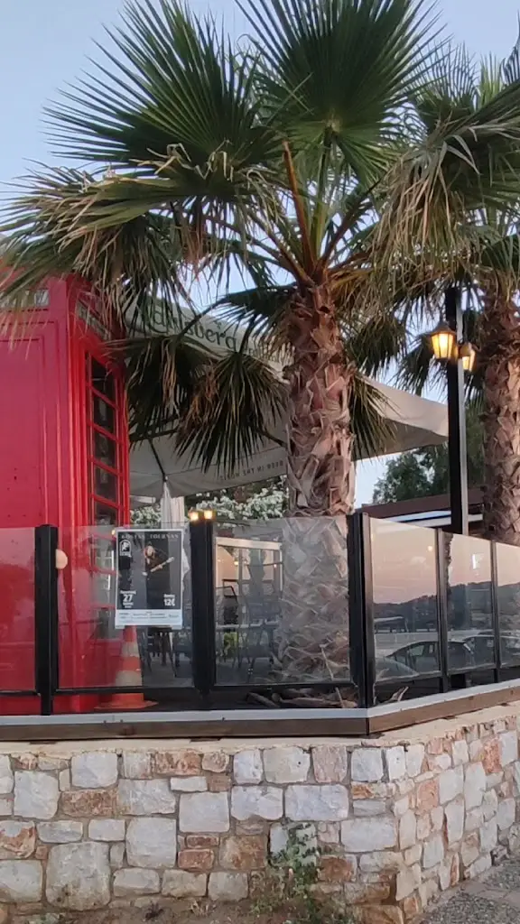 Le Prince Beach Bar_Áyioi Apóstoloi_slider_image_2