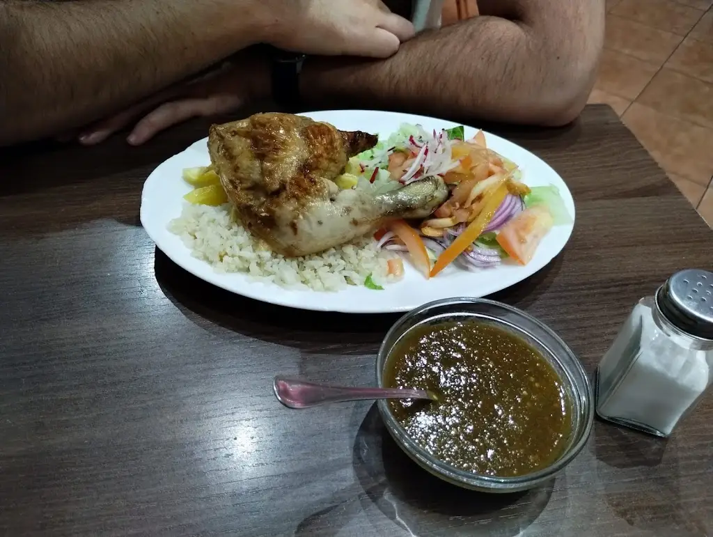 Menü_GRILL The PONTOS_Mavrothálassa_Bild_9