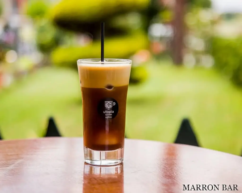 MARRON BAR_Mavrothálassa_slider_image_2