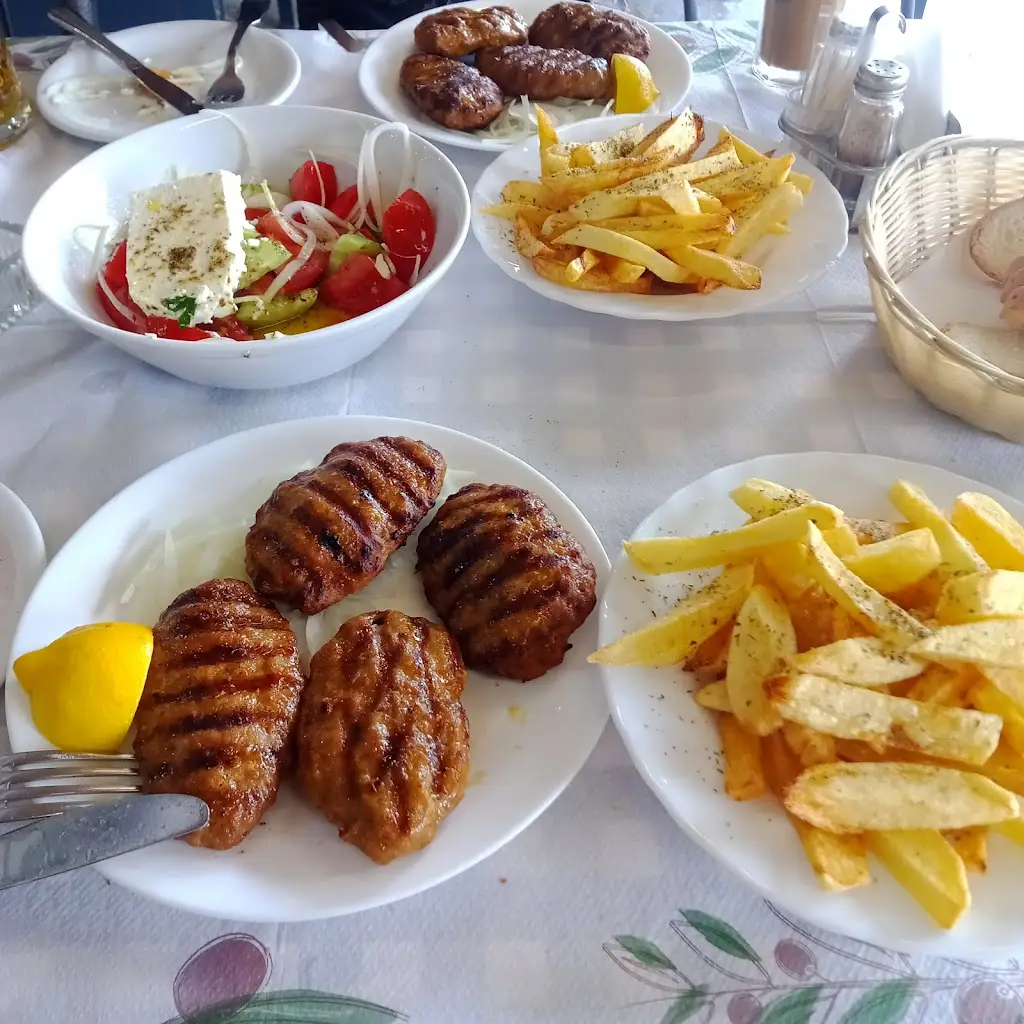 Menü_Περί ορεξεως Taverna_Mavrothálassa_Bild_1