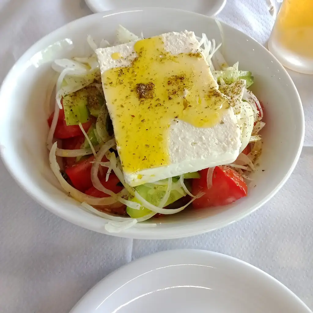 Περί ορεξεως Taverna_Mavrothálassa_slider_image_3