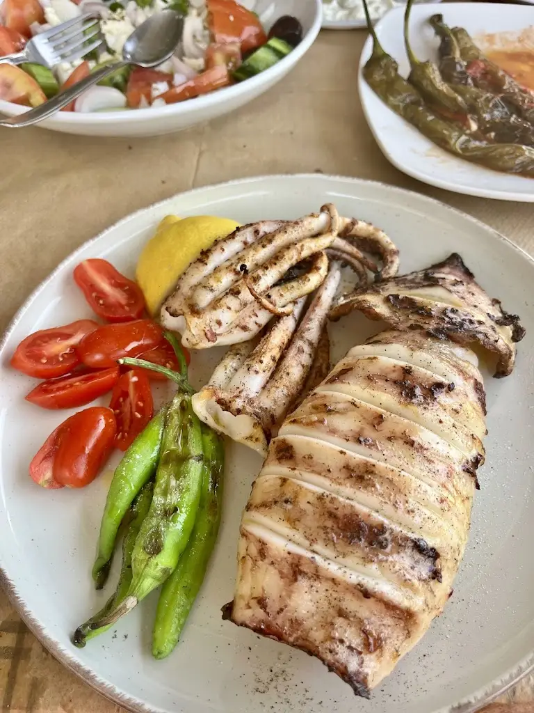 Alžběta_ΔΙΣΑΚΙΑ εστιατόριο - ταβέρνα_Mavrothálassa_Bewertung