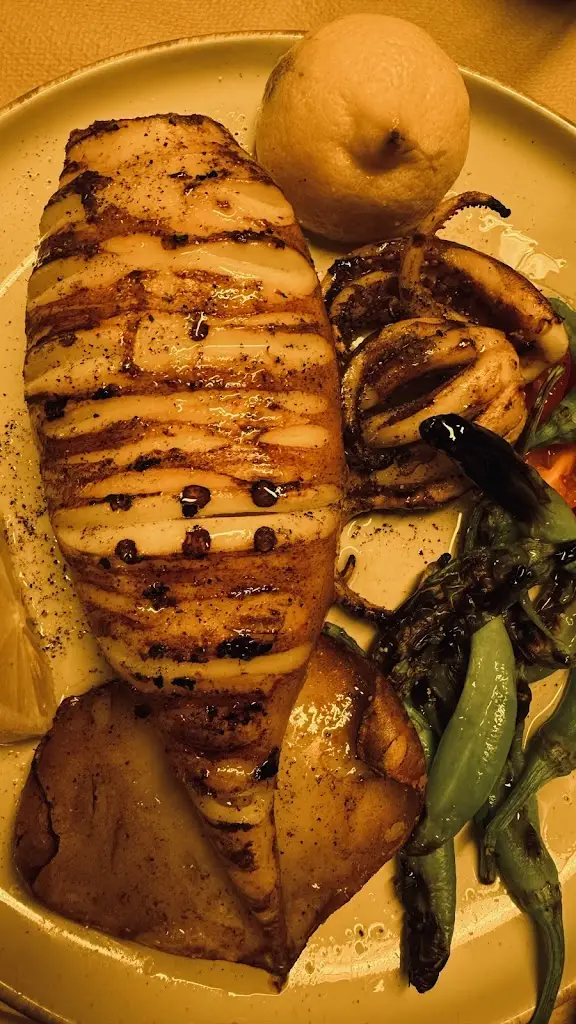 Benedikt Hermann_ΔΙΣΑΚΙΑ εστιατόριο - ταβέρνα_Mavrothálassa_Bewertung