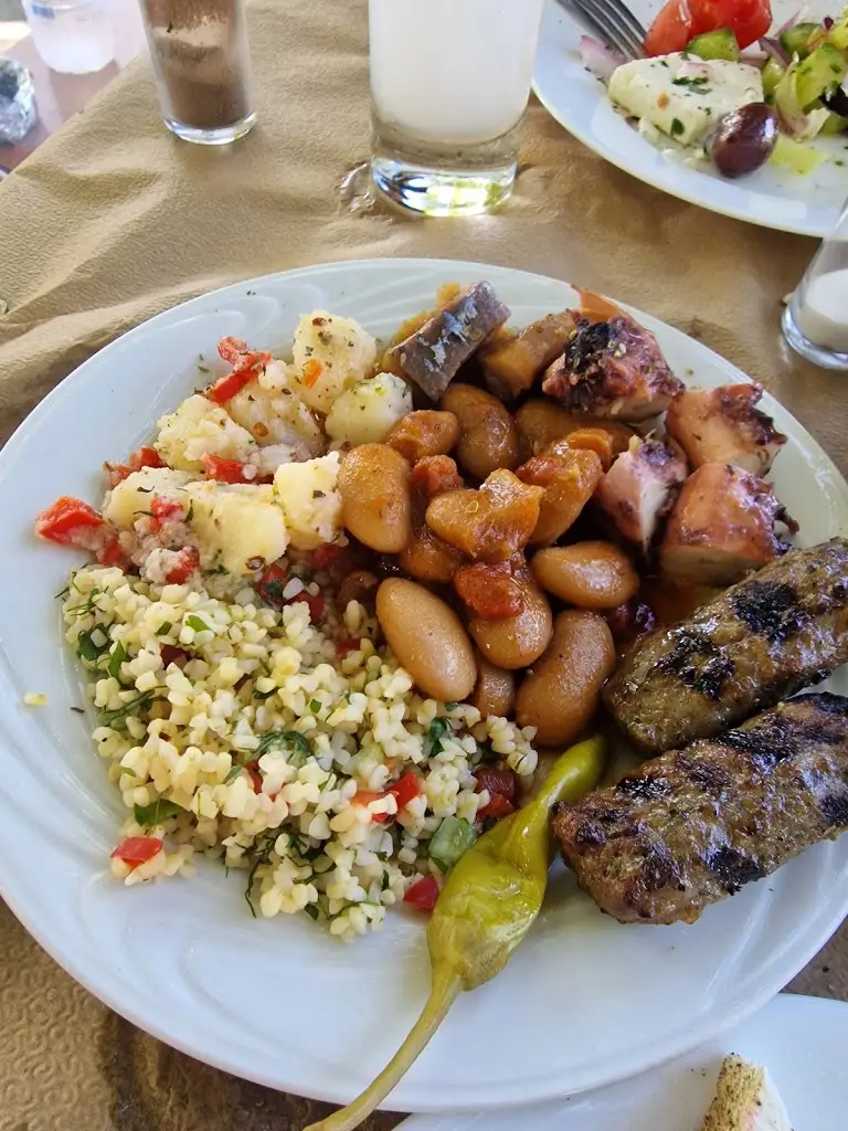 kosta mk_Stou Bakali_Mavrothálassa_Bewertung