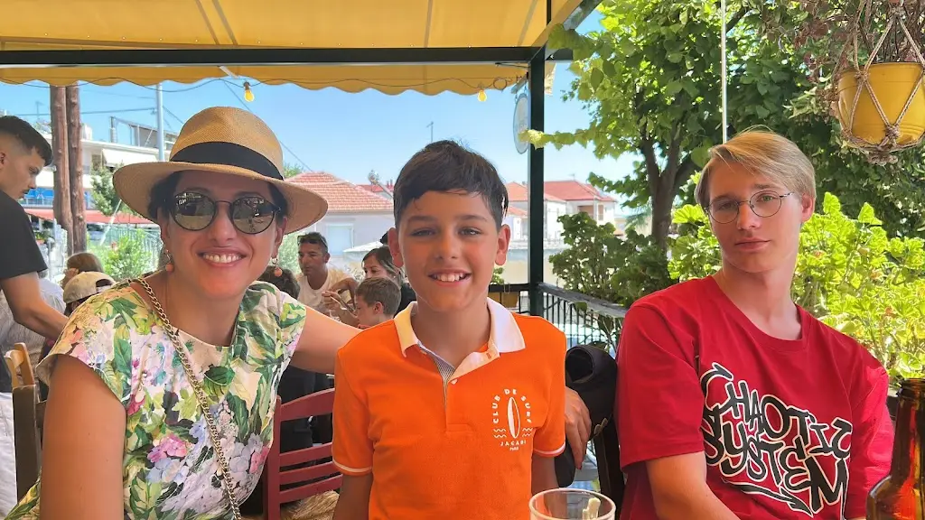 Ophelia Fathi_The Lemon_Mikró Monastíri_Bewertung