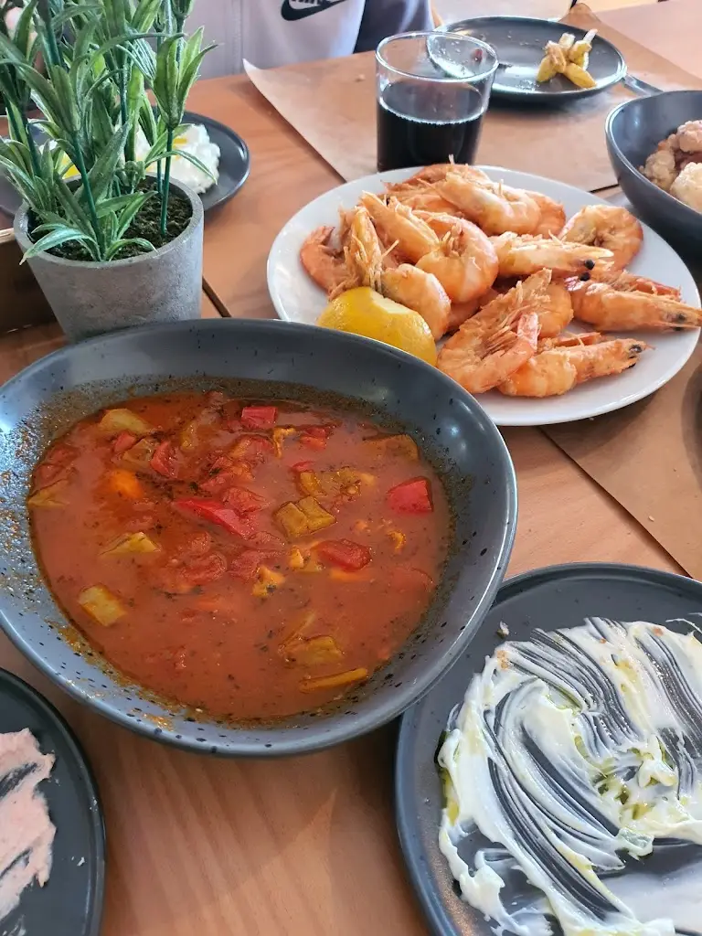 Menü_Pizza la piazza_Mikró Monastíri_Bild_4