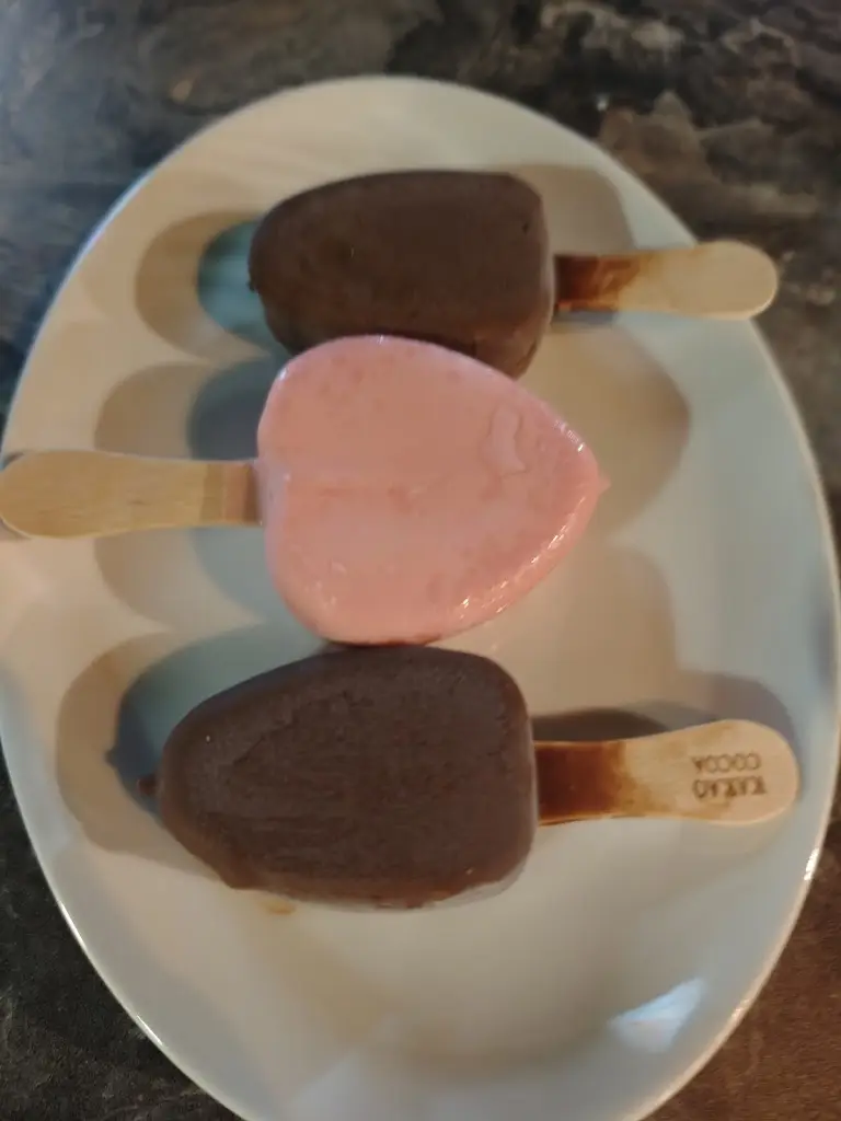 Emilios Papas_Μπούκαρι_Melissochóri_Bewertung