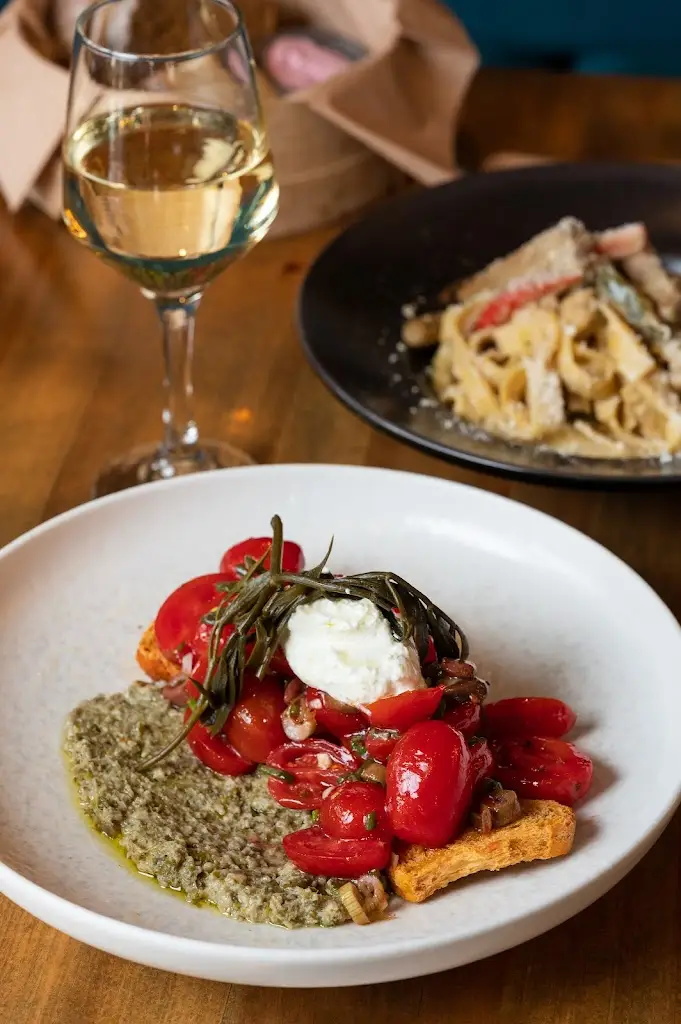 Koukounari Restaurant_Cholargós_slider_image_3