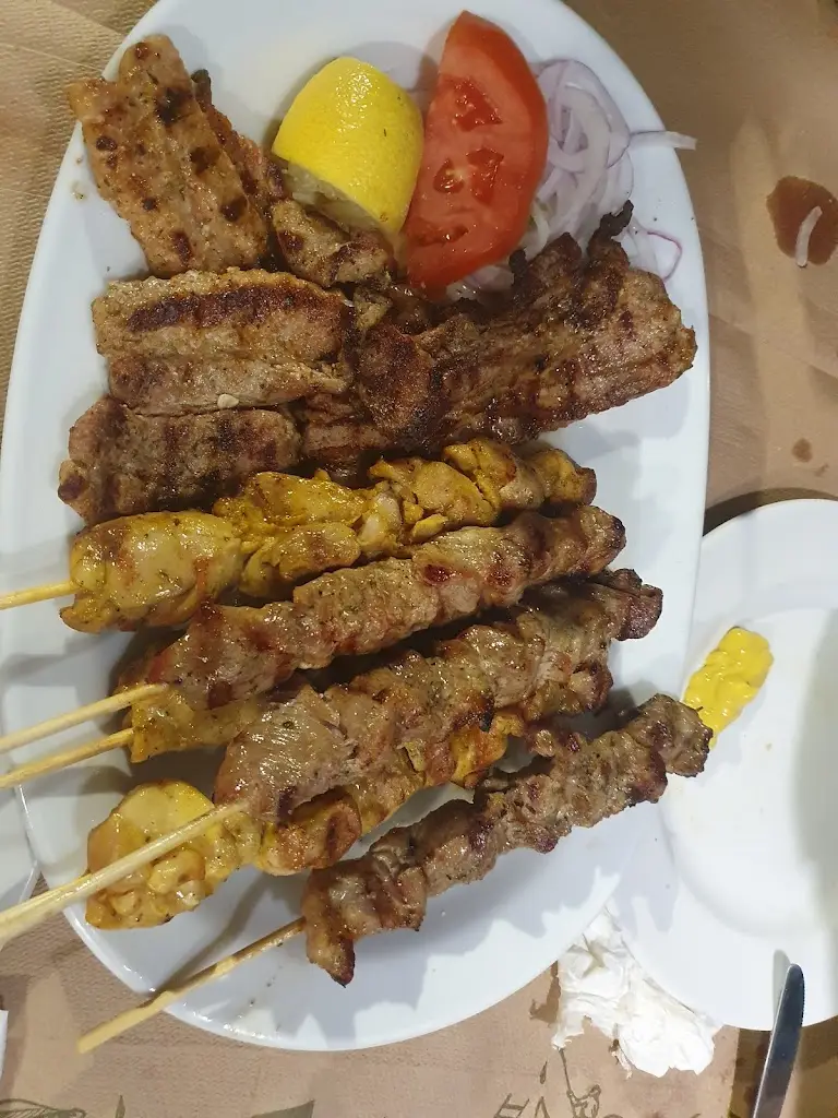 Το Στέκι του Χωριού_Melissochóri_slider_image_2