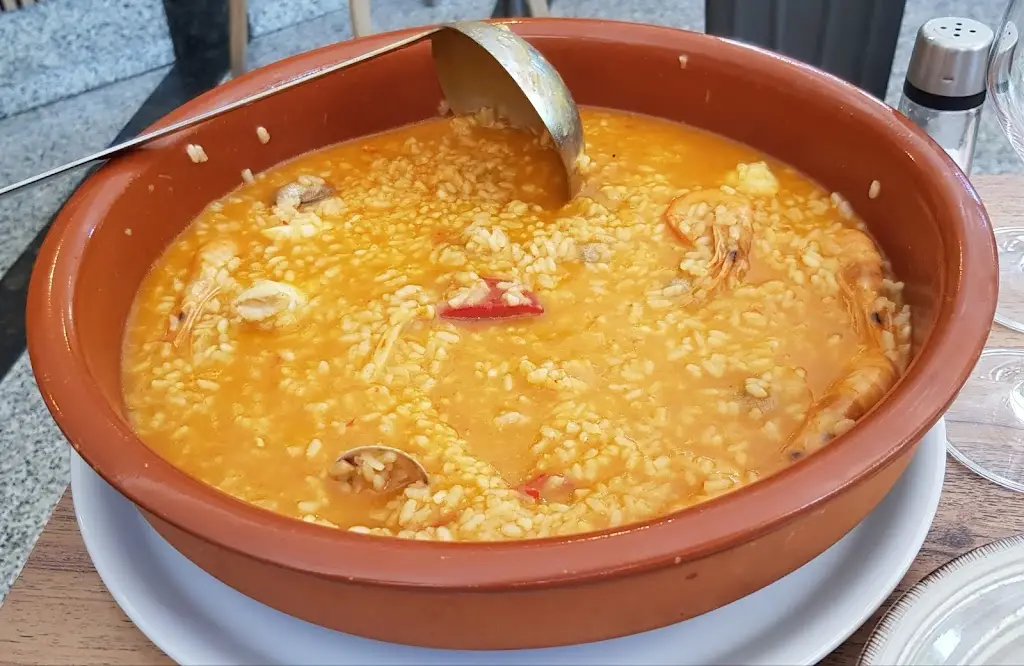 Ilias Gousgou_Tsipouro Restaurants 