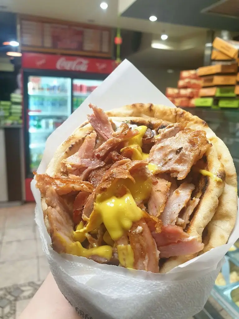 TAKA TAKA MAM_Melíki_slider_image_3