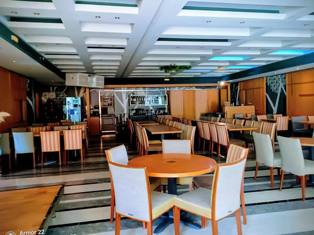 Balcony and Masna Restaurants Restaurant in Melíki