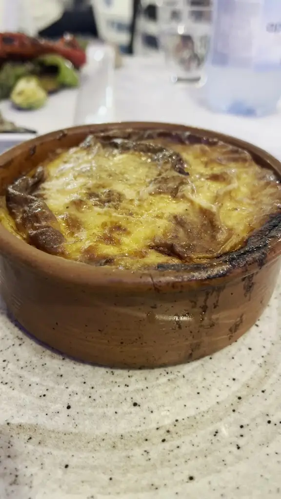 MELI Restaurant_Melíki_slider_image_2