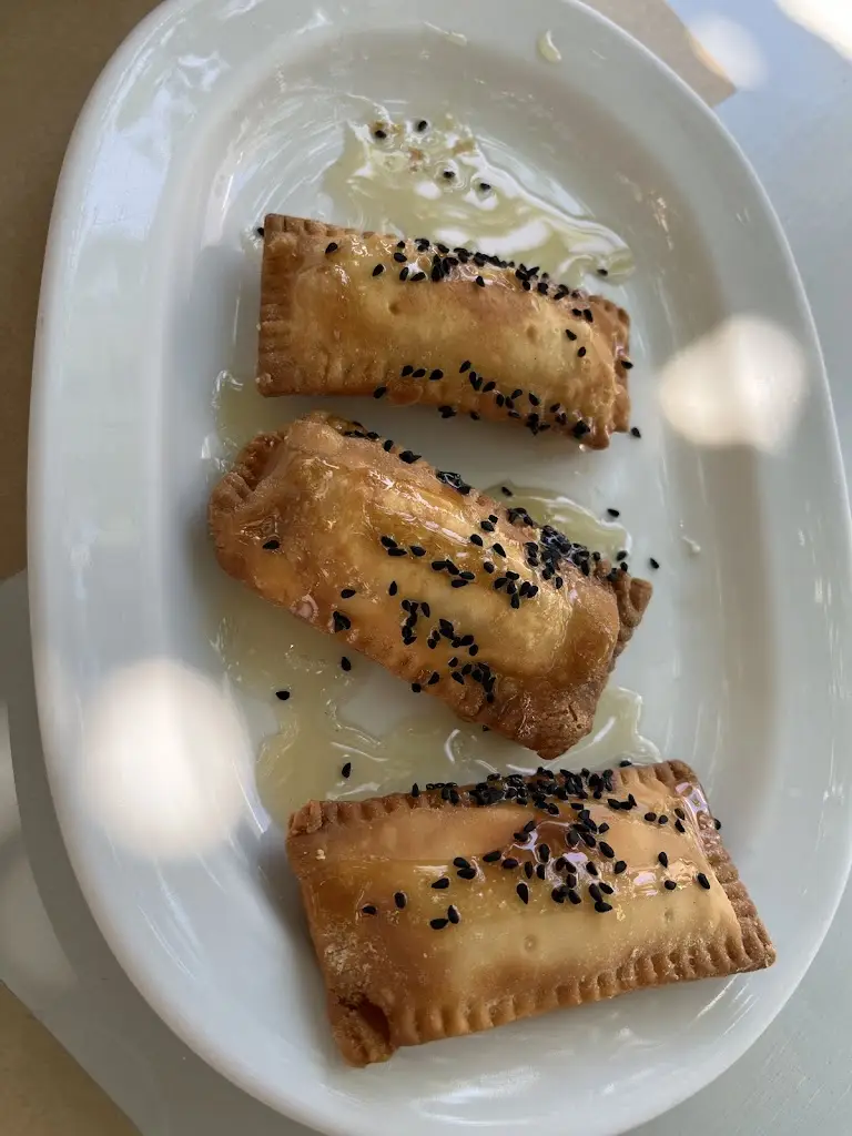 Kylie Reading_To Takimi_Náousa_Bewertung