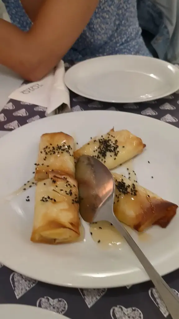 SHOSHO PAROS RESTAURANT_Náousa_slider_image_2