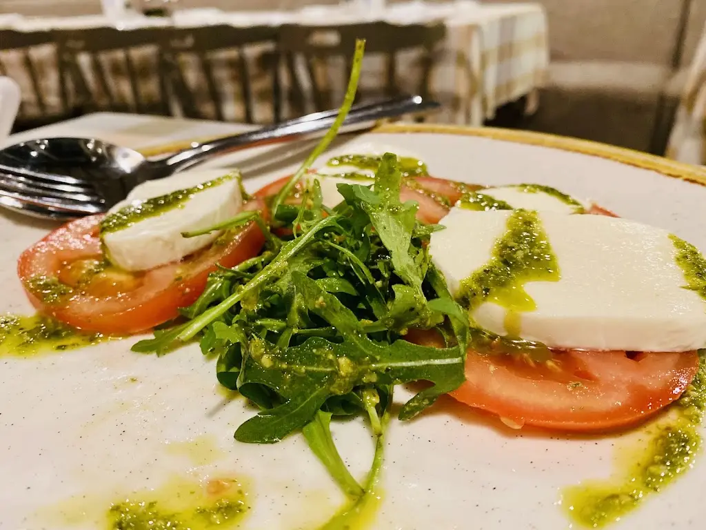 Beici Liang_Casareccio trattoria pizzeria_Cholargós_review