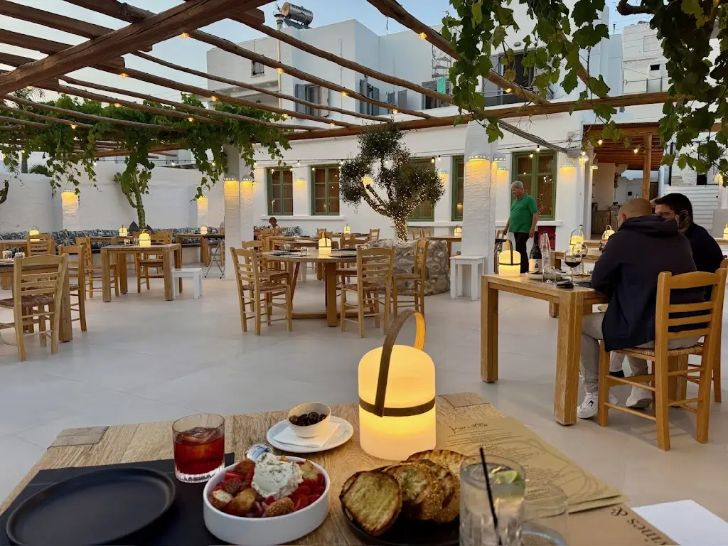 Will Lavelle_Marmitta_Náousa_review